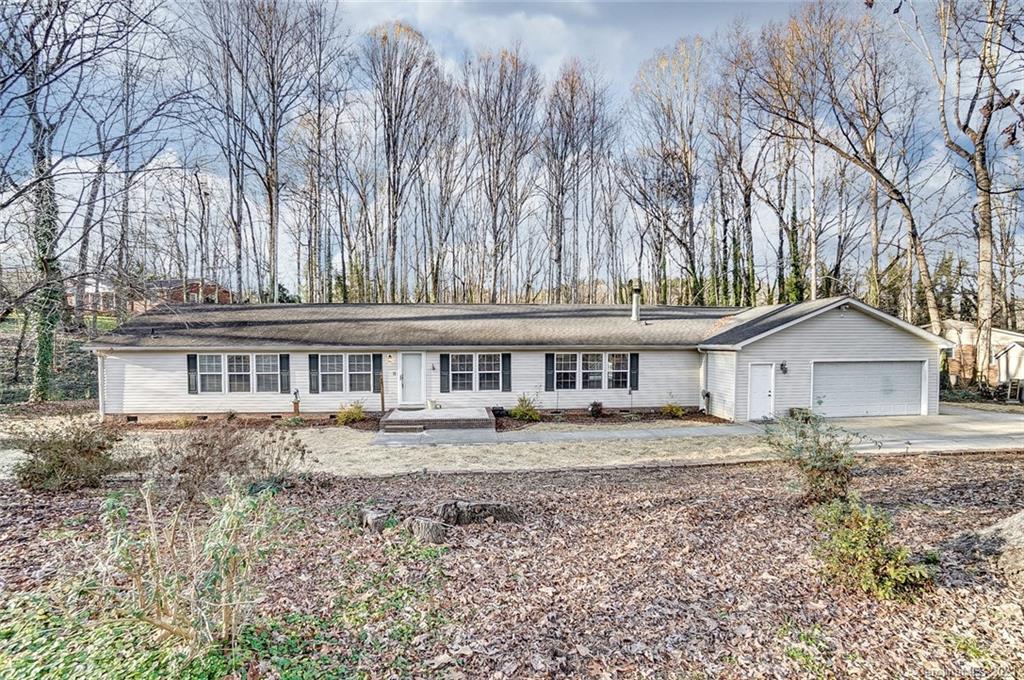 147 Woodcrest Rd., Mooresville, NC 28115