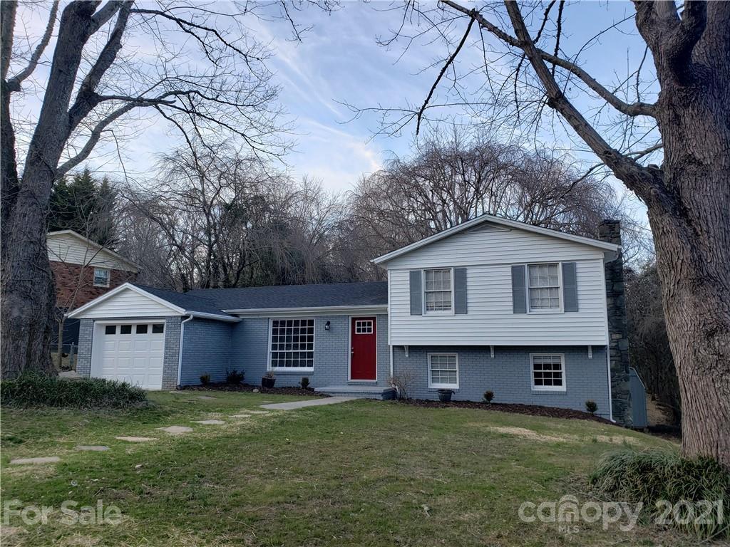 6 Morgan Blvd., Arden, NC 28704
