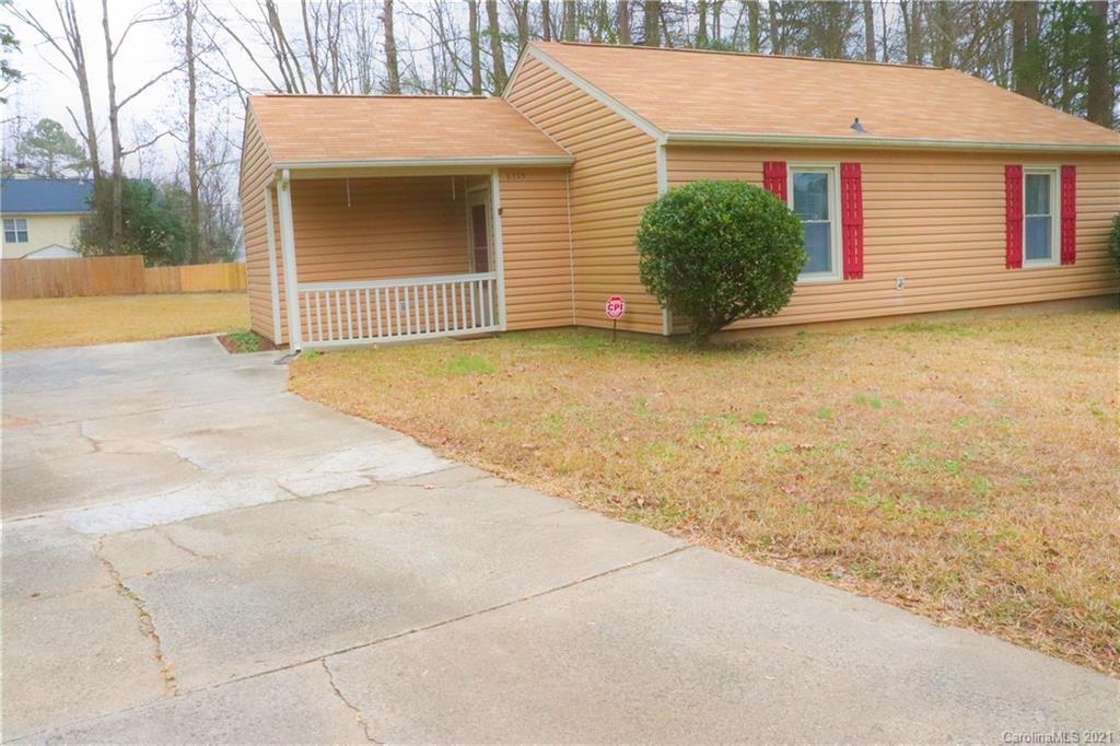 6325 Woodthrush Dr., Charlotte, NC 28227