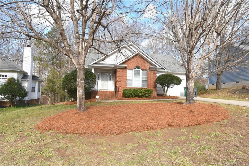 912 Northwood Dr., Charlotte, NC 28216