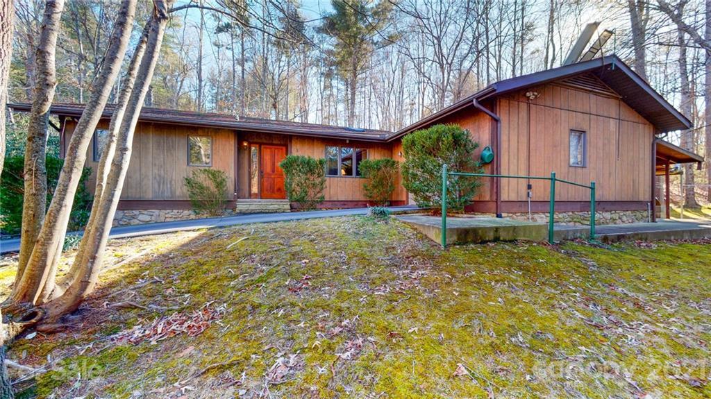 396 Old Leicester Rd., Asheville, NC 28804