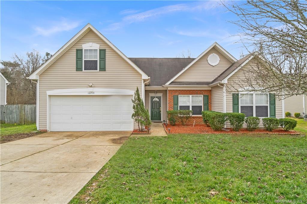 16208 Greybriar Forest Ln., Charlotte, NC 28278