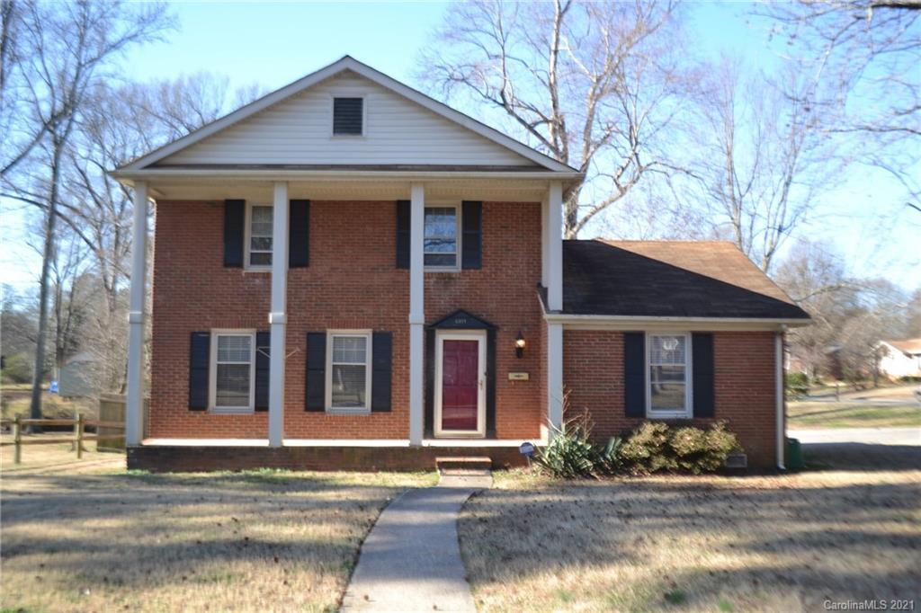 6017 Eastbrook Rd., Charlotte, NC 28215