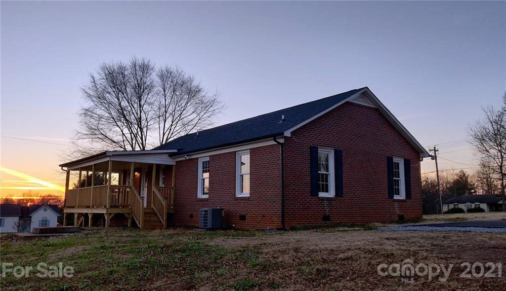 841 Dudley Shoals Rd., Granite Falls, NC 28630