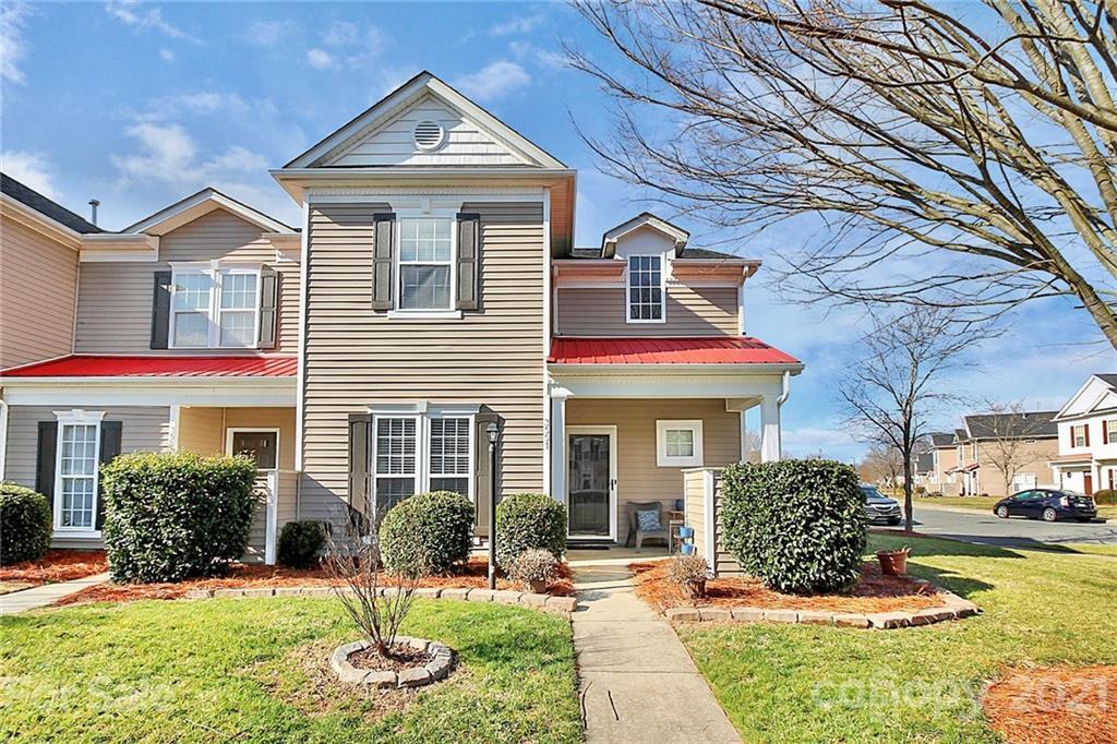 3991 Carl Parmer Dr., Harrisburg, NC 28075