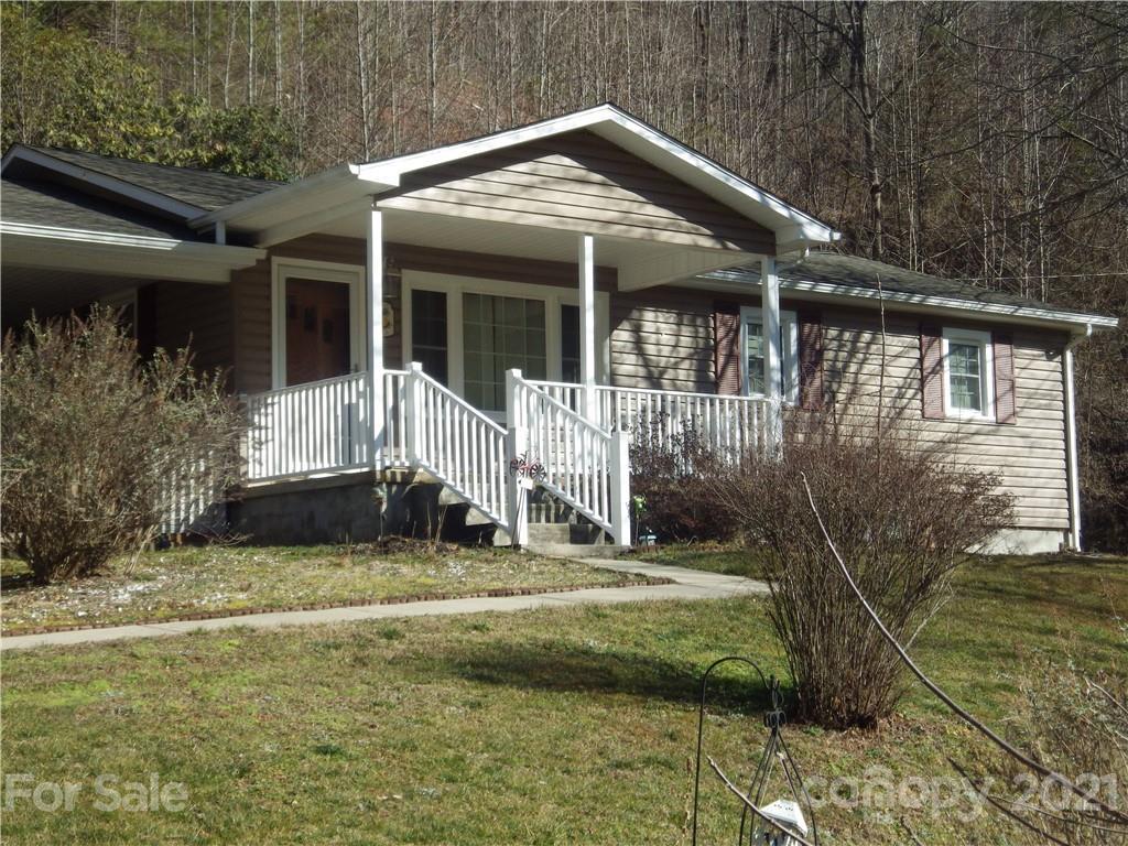195 Russell Cove Rd., Waynesville, NC 28785