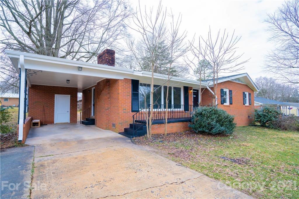 1548 Hilltop Dr., Shelby, NC 28150