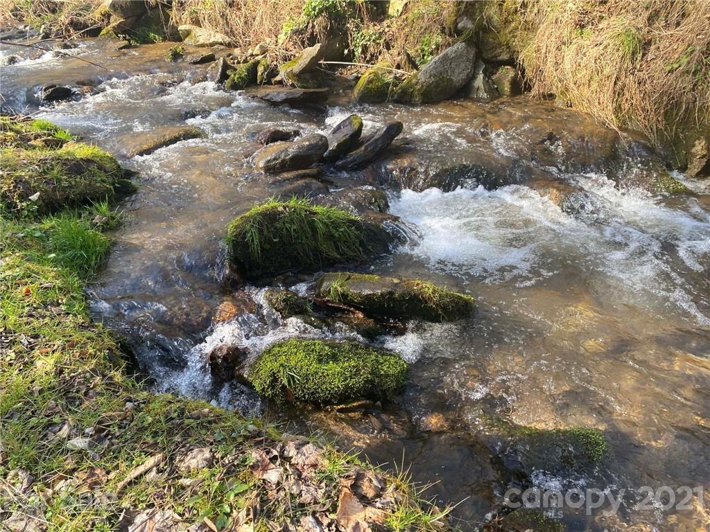 741 Rock House Rd., Hot Springs, NC 28743