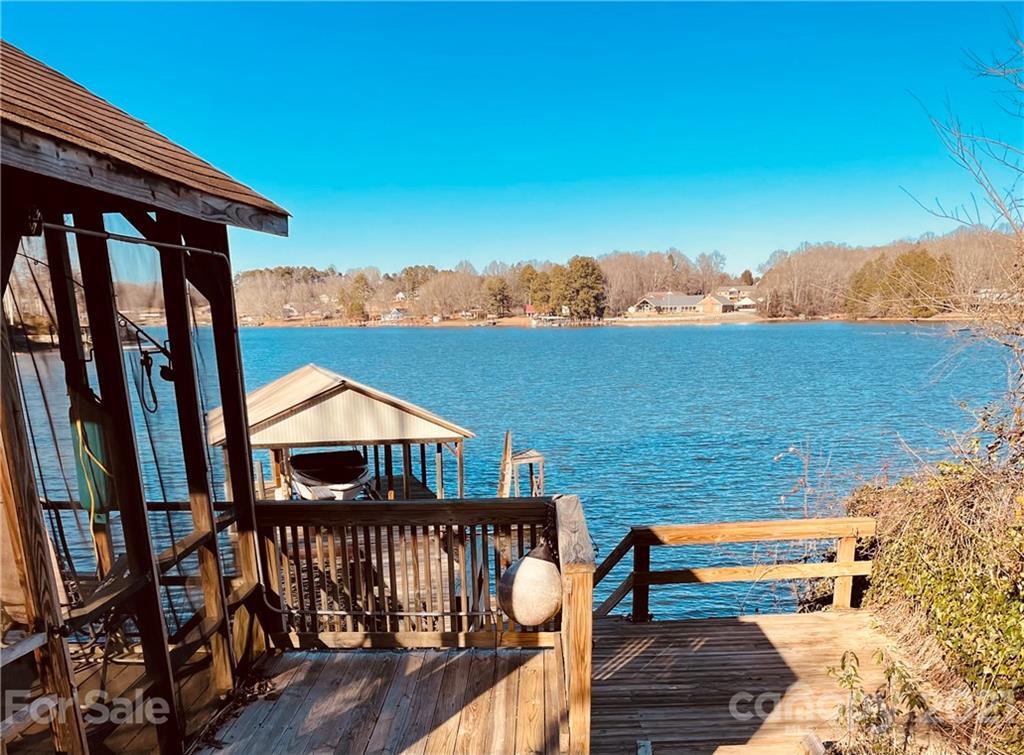 7016 Hyde St., Sherrills Ford, NC 28673