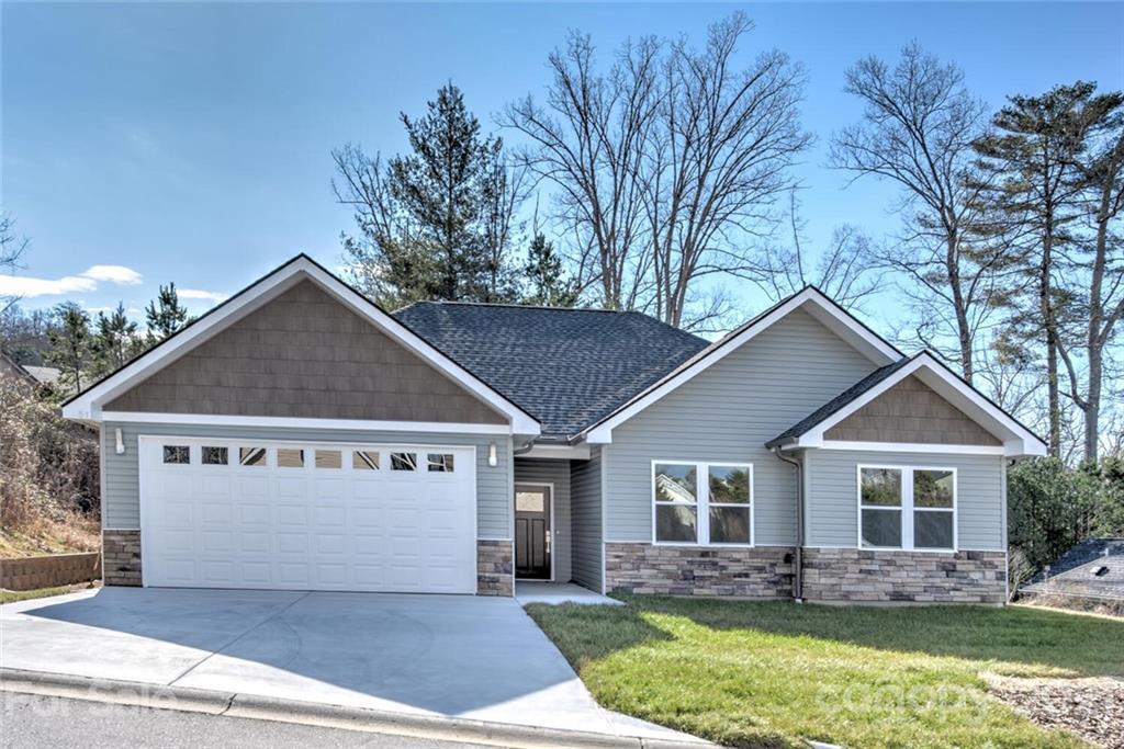 51 River Walk Dr., Asheville, NC 28804