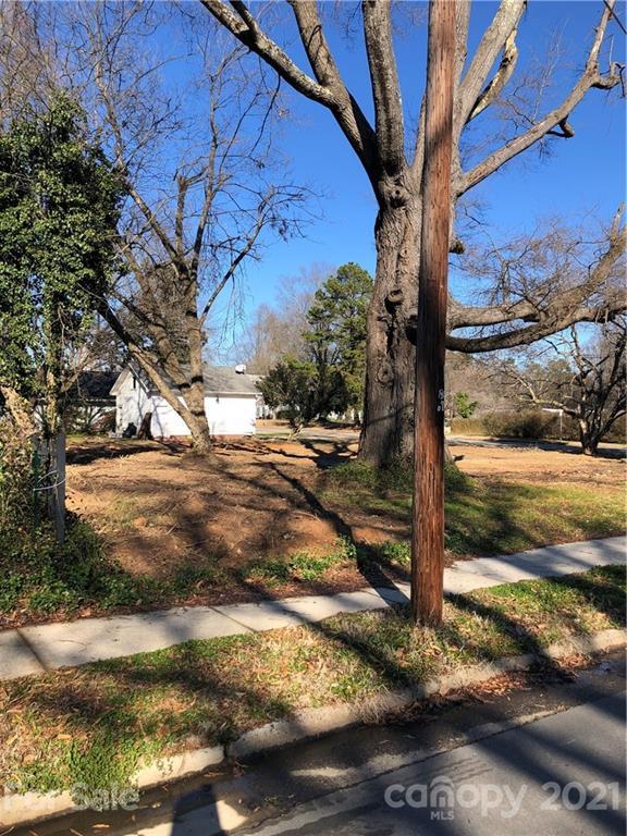 648 Center Ave., Mooresville, NC 28115