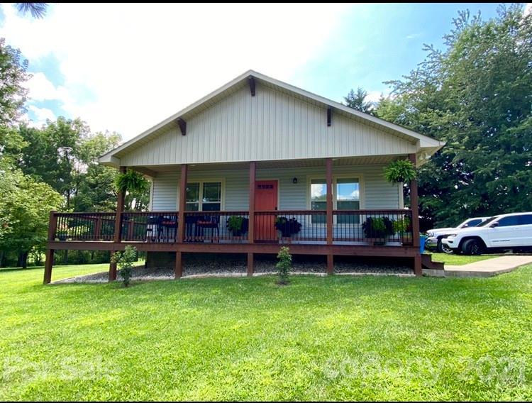 34 In God We Trust Dr., Asheville, NC 28806