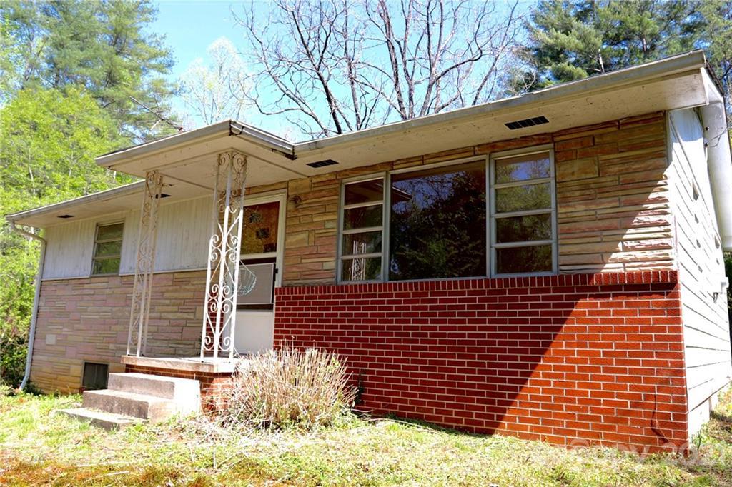 108 Black Hawk Rd., Pisgah Forest, NC 28768