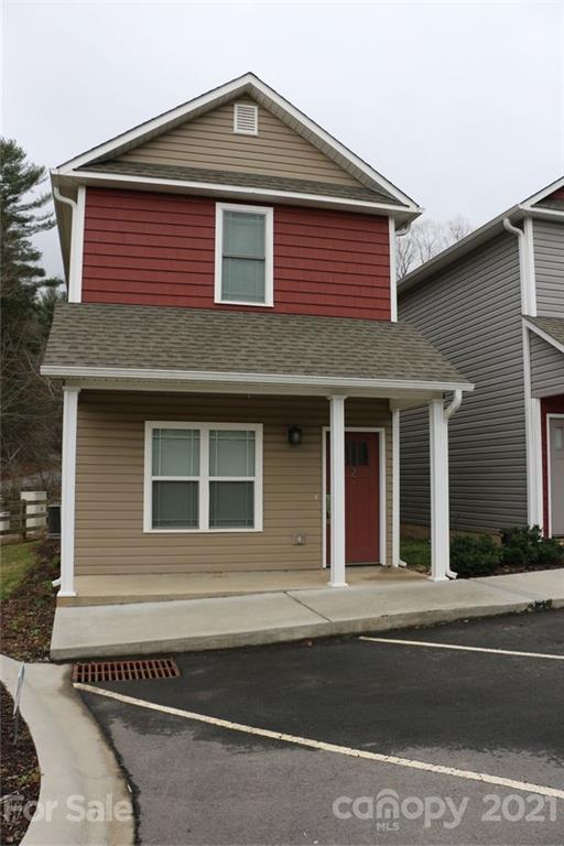 2 Cool Springs Dr., Asheville, NC 28806