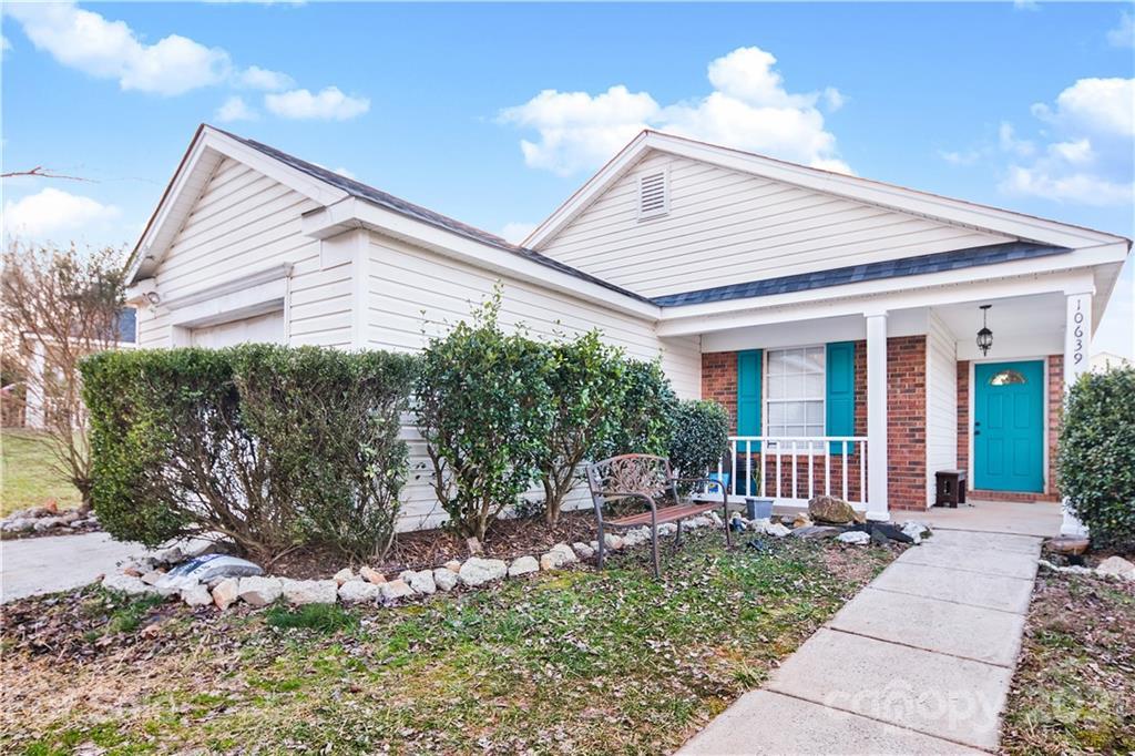 10639 Greatford Ct. #16, Charlotte, NC 28215