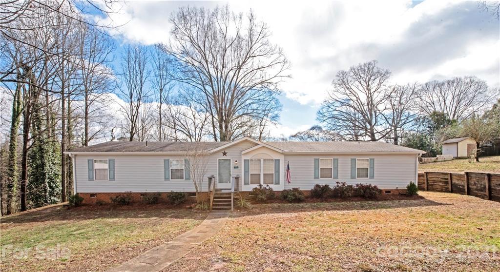 930 Wood St., Statesville, NC 28677