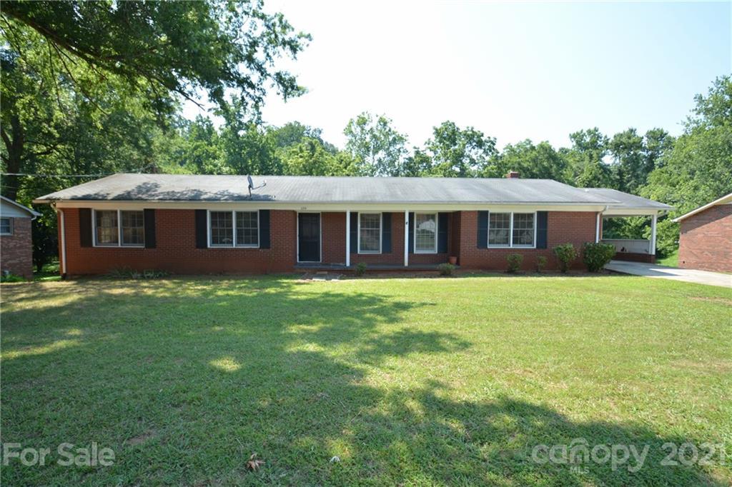 604 Brandon St., Statesville, NC 28677