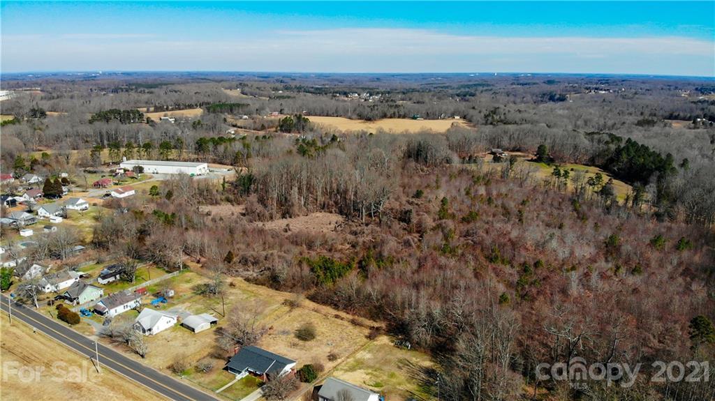 0000 Maple St., Troutman, NC 28166