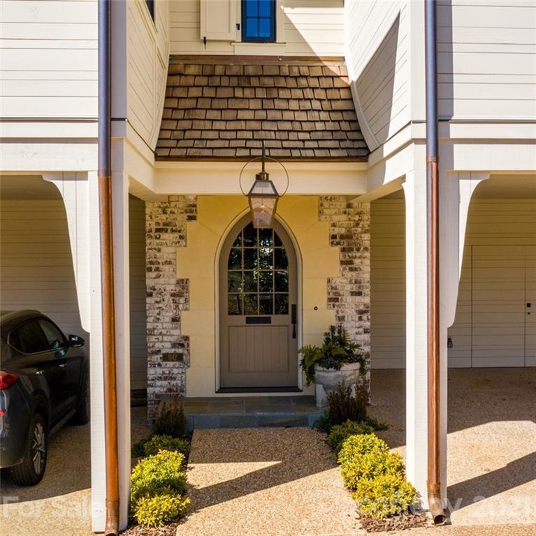 1142 Queens Rd., Charlotte, NC 28207