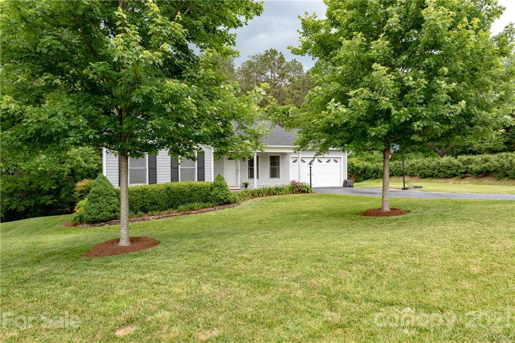 3028 26th Street Ln., Hickory, NC 28601