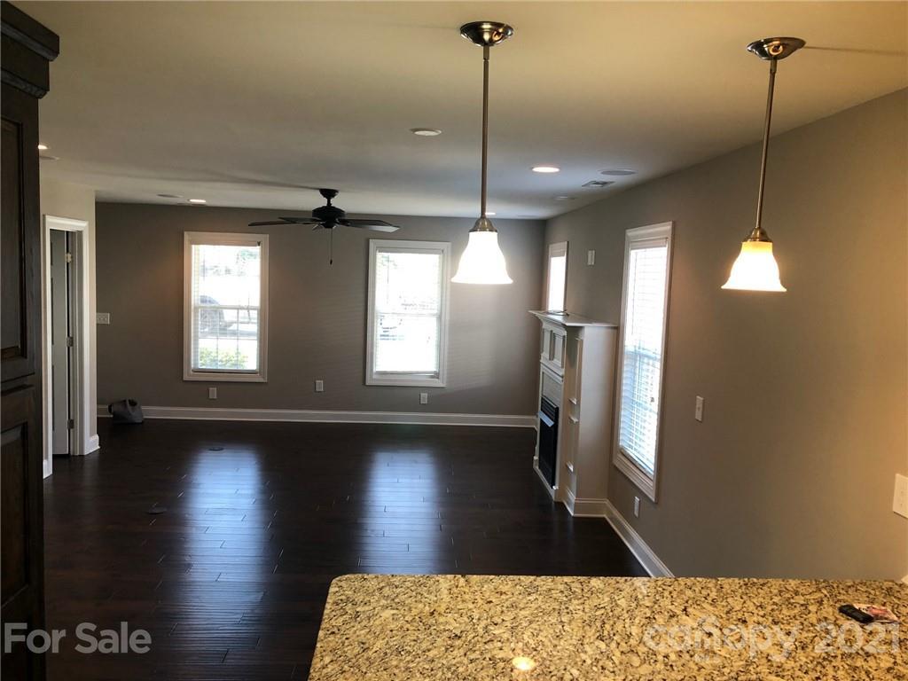 109 W Mcneely Ave., Mooresville, NC 28115