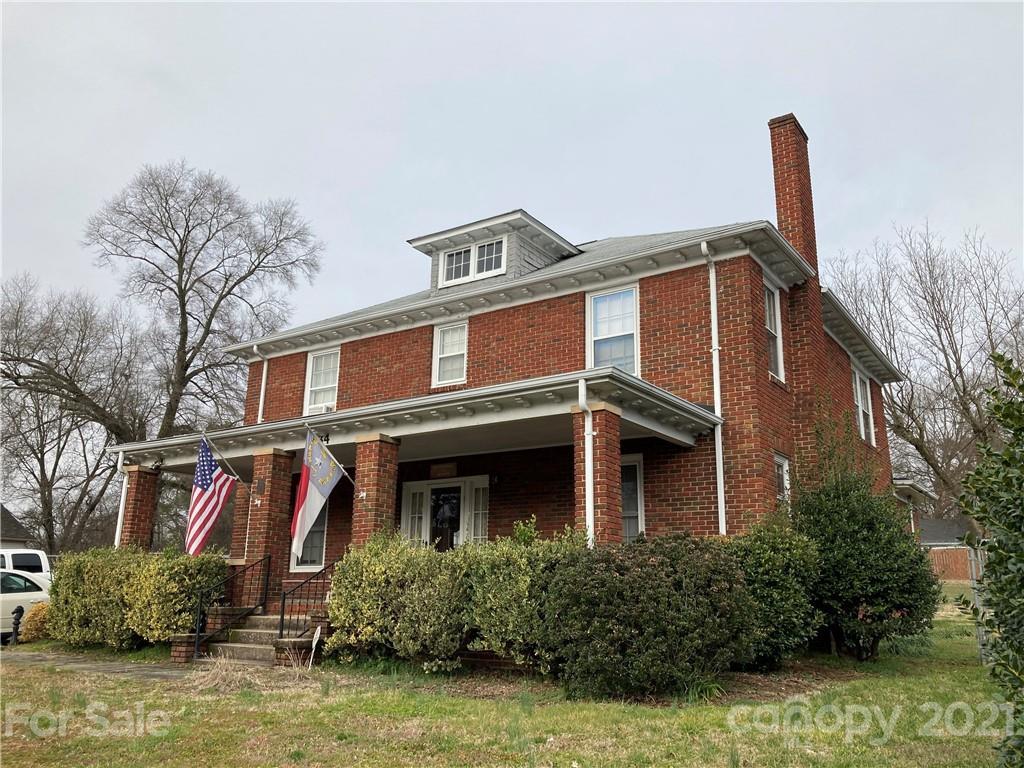 34 Crowell Dr., Concord, NC 28025