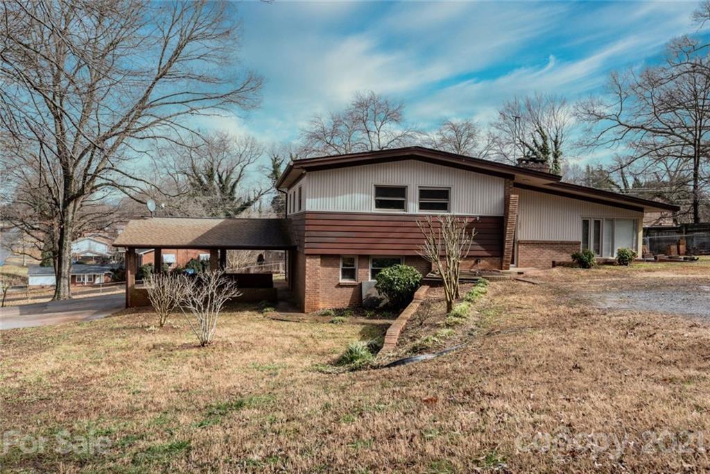 1824 30th St., Hickory, NC 28601