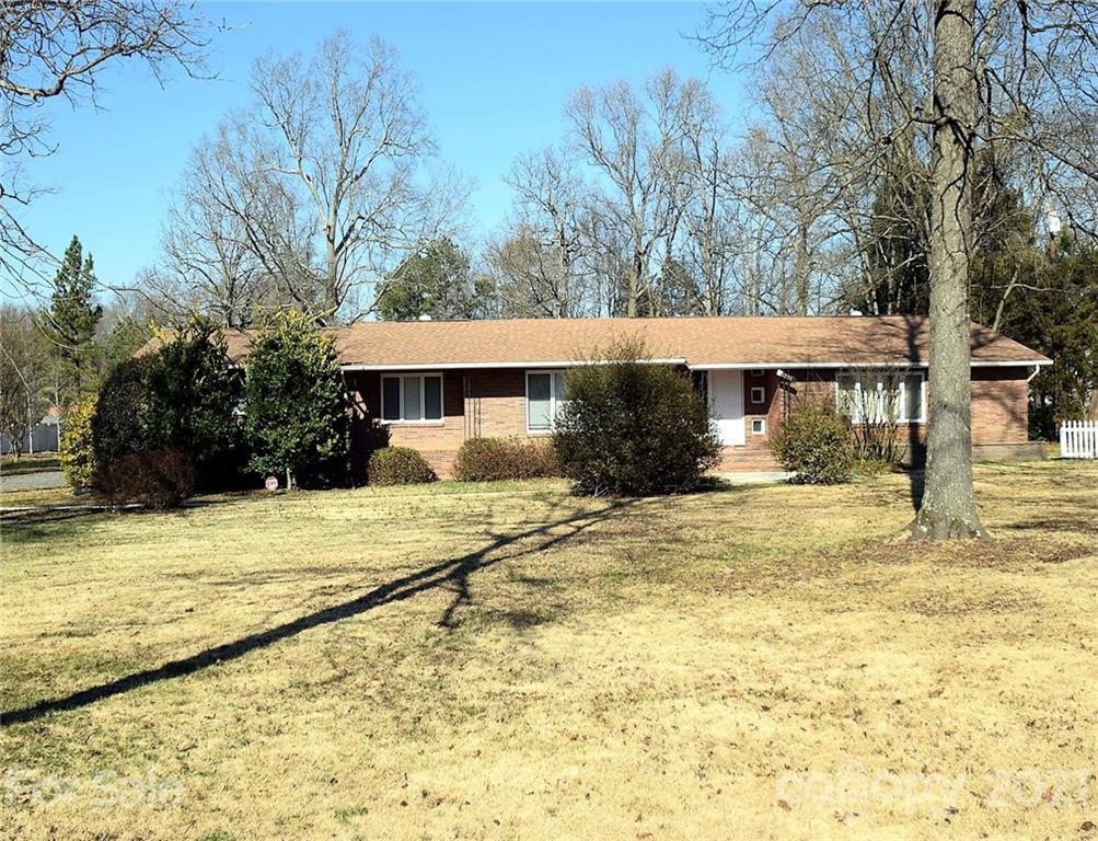 3228 Ridge Rd., Charlotte, NC 28269