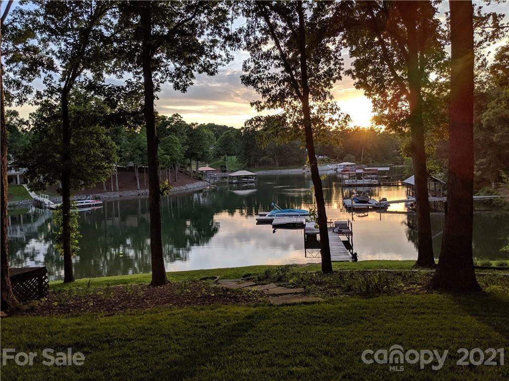 173 Waddell Rd., Mooresville, NC 28117