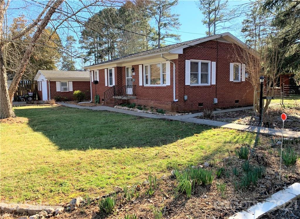 2415 Brookmeade Dr., Albemarle, NC 28001