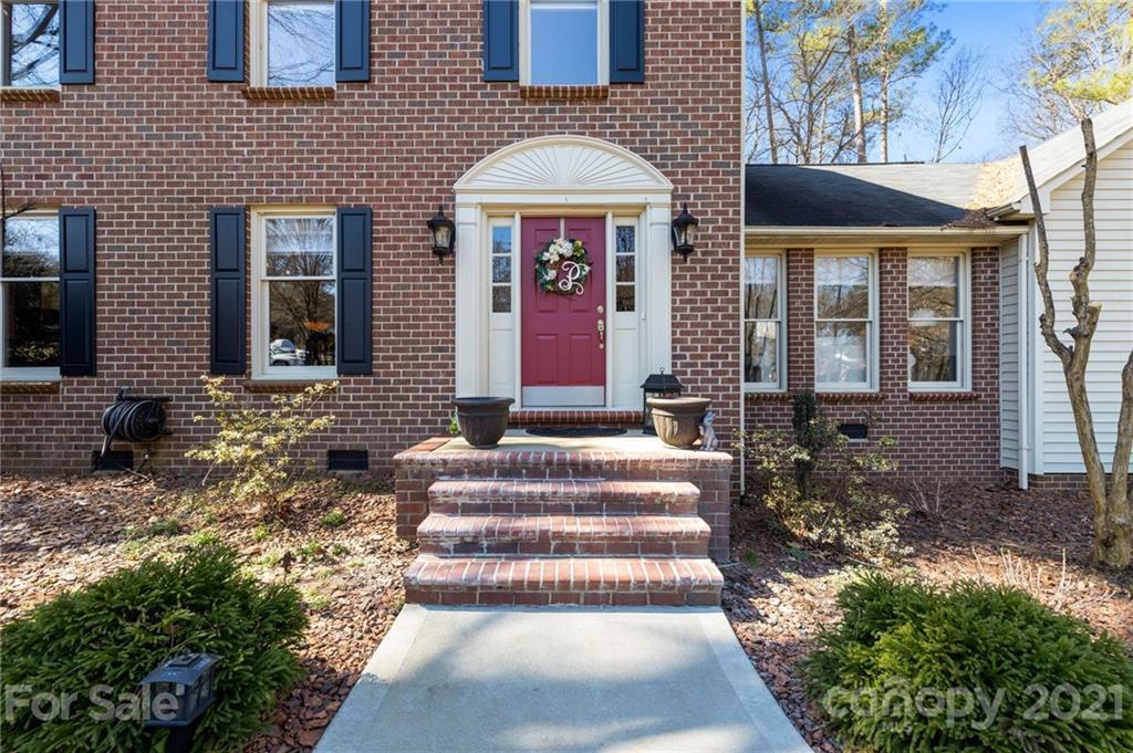 1600 Bennington Dr., Concord, NC 28027