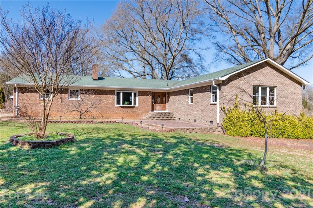 327 Johnson Dairy Rd., Mooresville, NC 28115