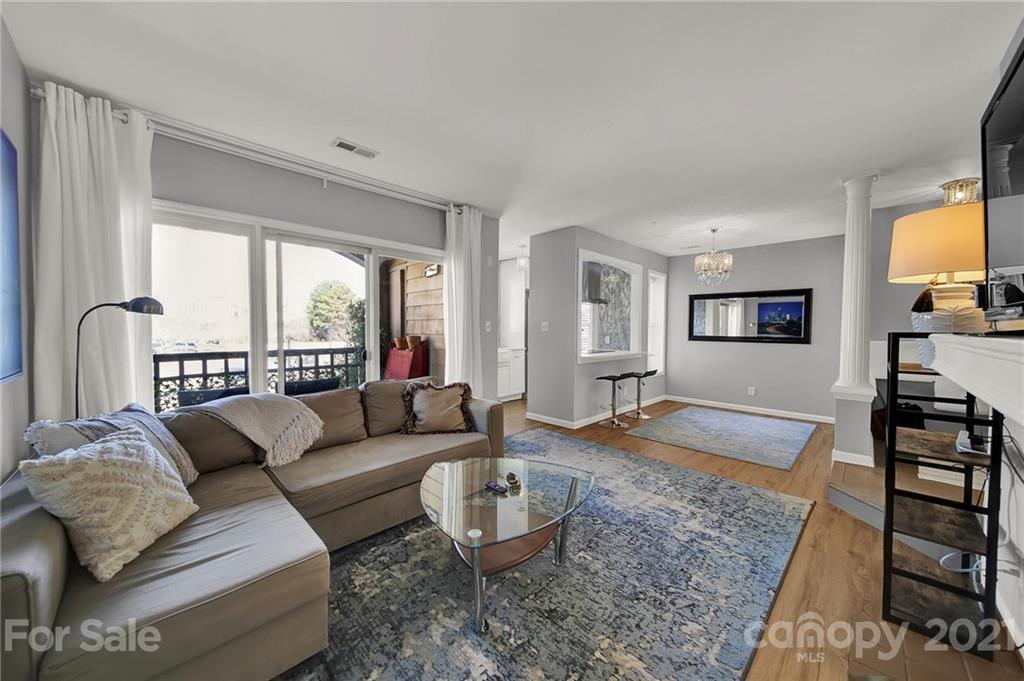 1101 E Morehead St. #35, Charlotte, NC 28204