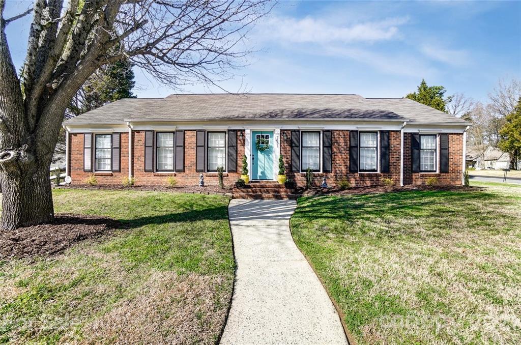 7631 Cedar Tree Ln., Charlotte, NC 28227