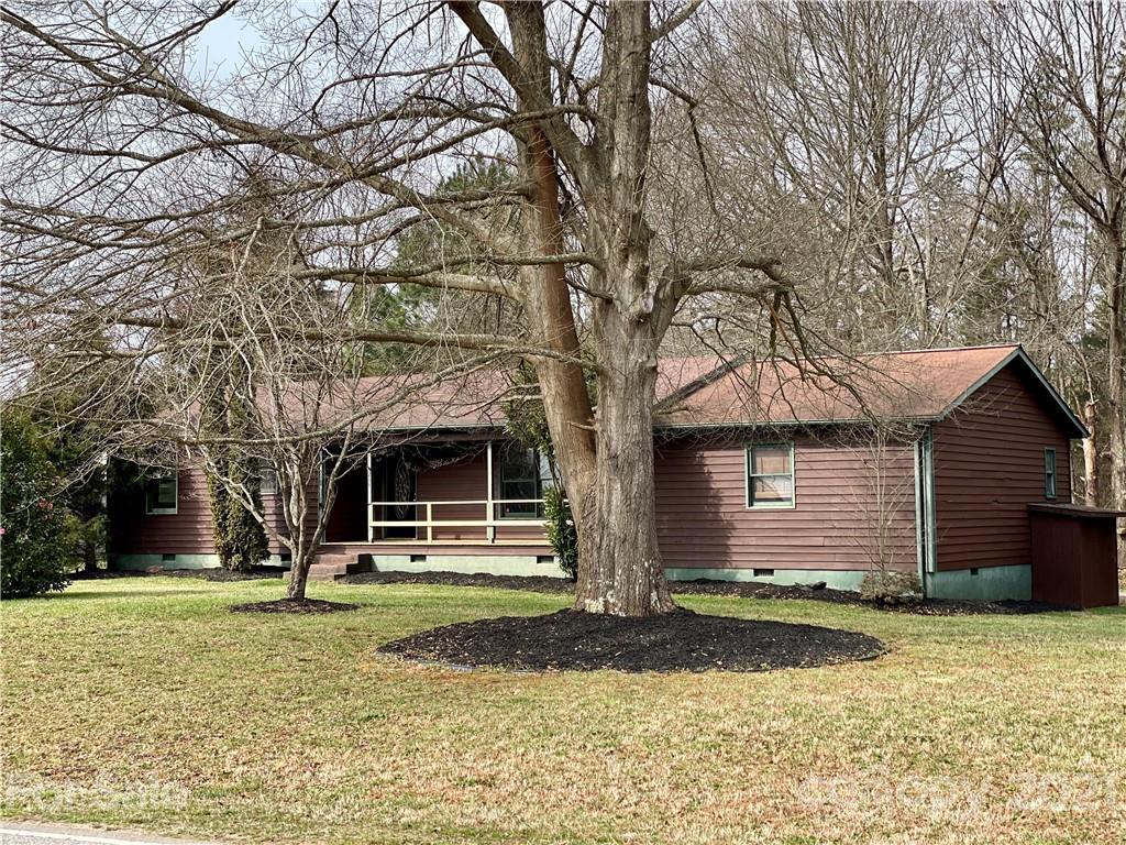 204 Hicks Creek Rd., Troutman, NC 28166