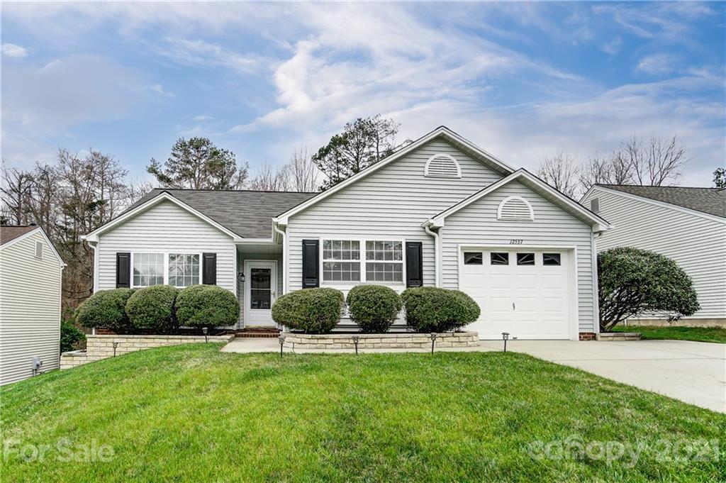 12537 Cheryl Anne Pl., Charlotte, NC 28262