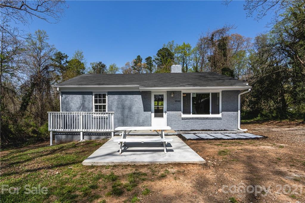 1046 Ridge Ave., Gastonia, NC 28052