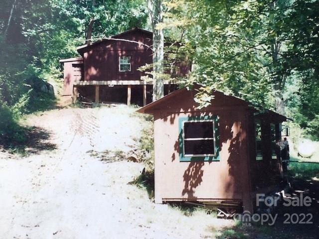 4337 White Oak Rd., Waynesville, NC 28785