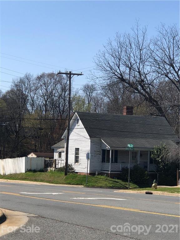 523 Bruton Dr., Concord, NC 28027