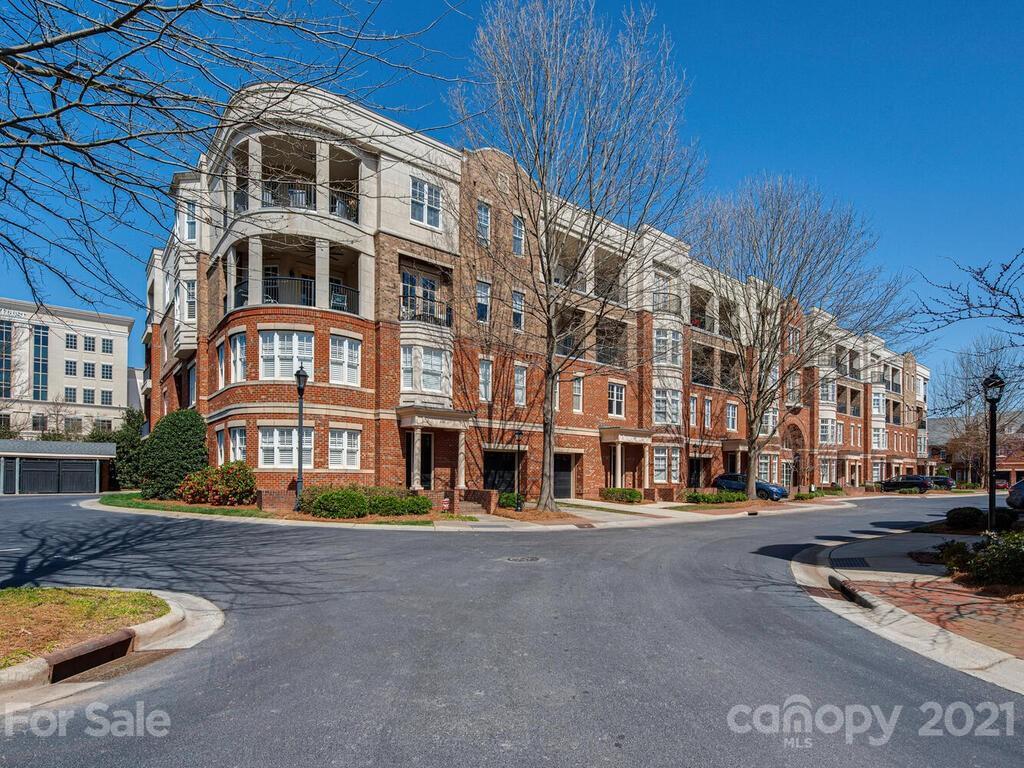 6731 Louisburg Ln., Charlotte, NC 28210