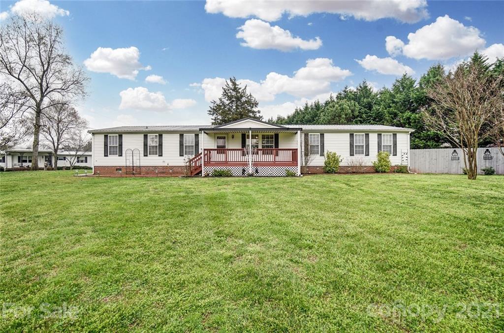 1597 Shearers Rd., Mooresville, NC 28115