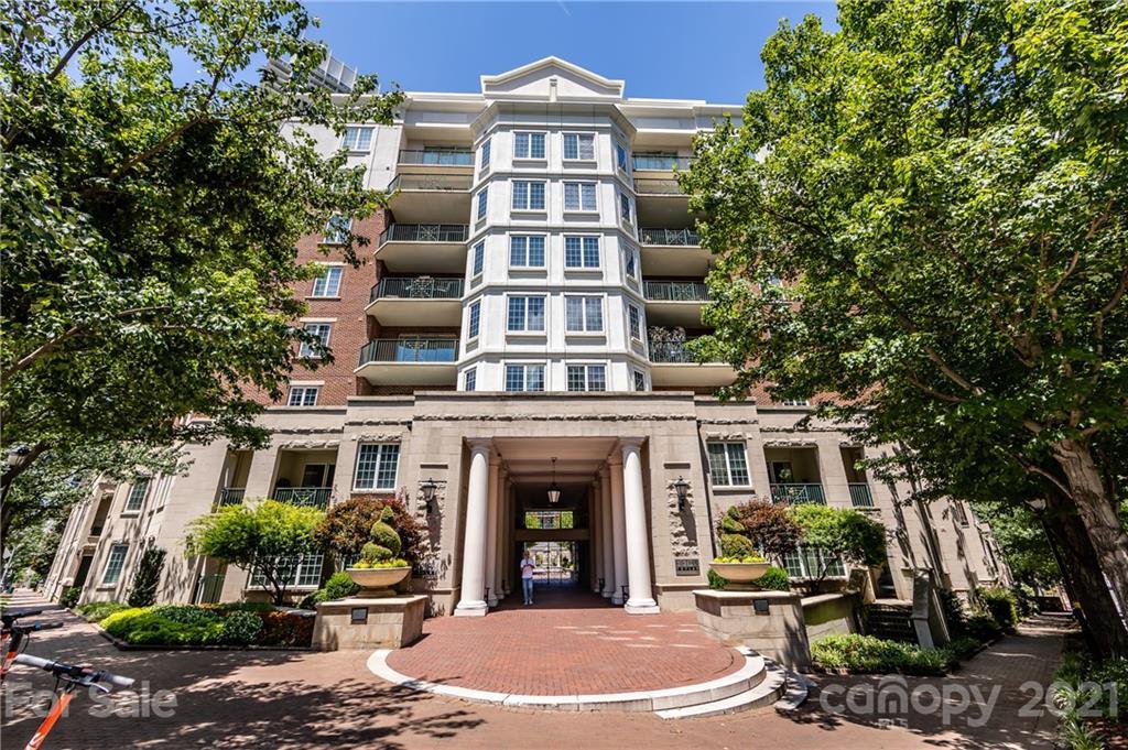 300 W 5th St. #711, Charlotte, NC 28202