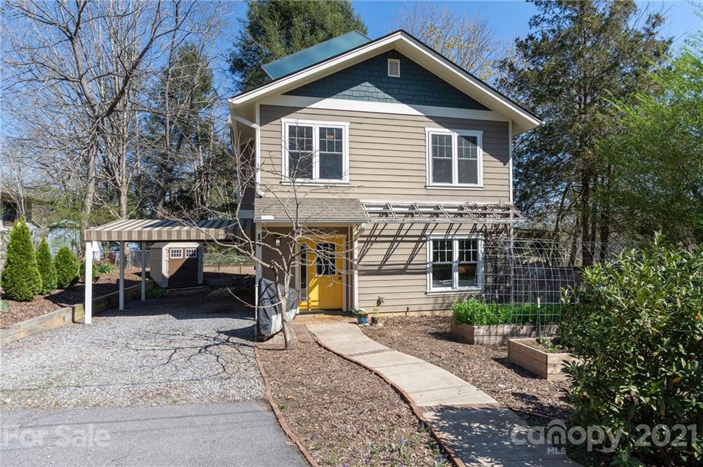 14 Hickory Ter., Asheville, NC 28806