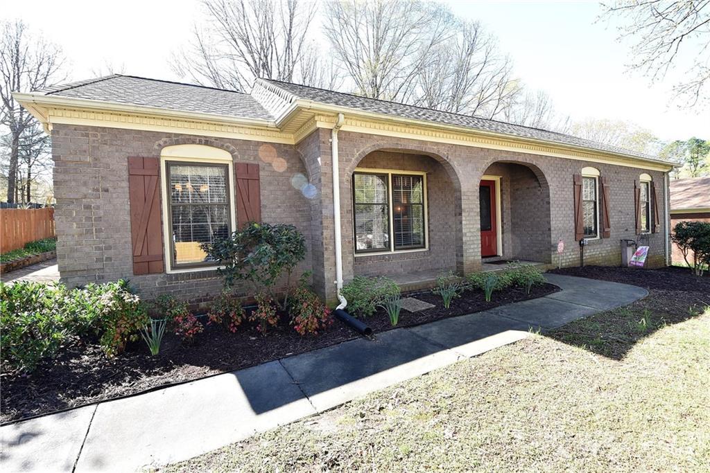 10313 Sardis Oaks Rd., Charlotte, NC 28270