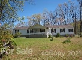 172 Singing Ridge Rd., Sylva, NC 28734