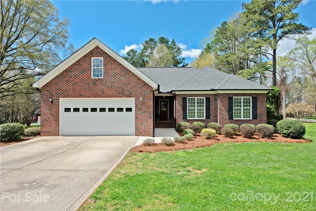 152 Woodland Dr., Concord, NC 28025