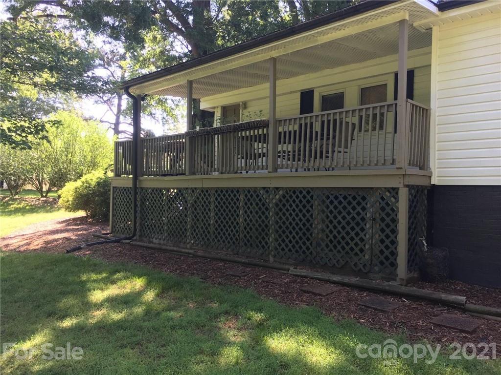 458 State Park Rd., Troutman, NC 28166