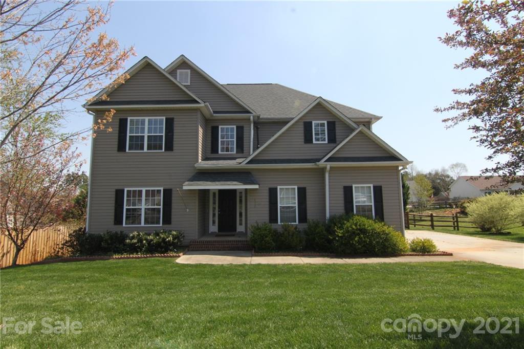 416 Deerfield Dr., Mount Holly, NC 28120