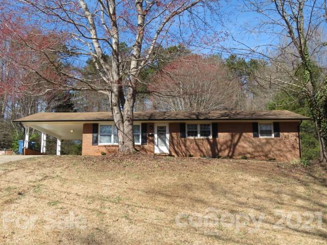 2165 25th Street Dr., Hickory, NC 28601