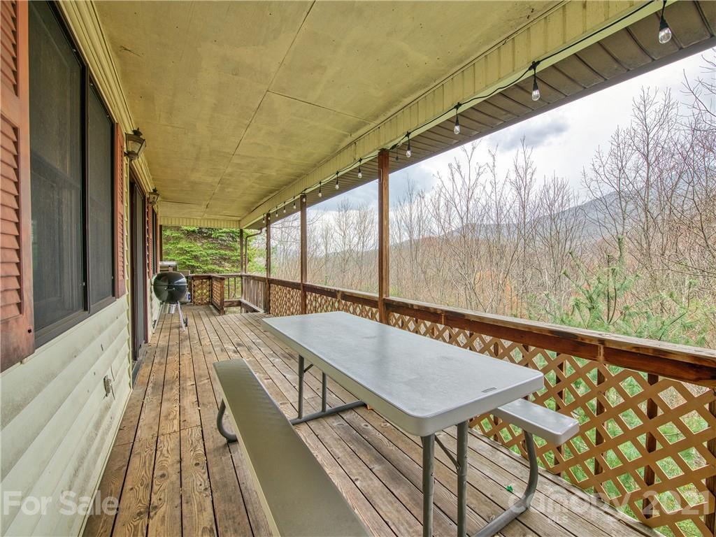 175 Rose Ln., Waynesville, NC 28786